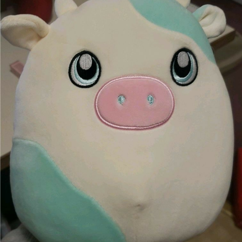 Belana 8" Squishmallow